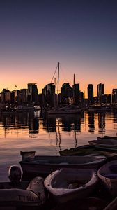 Preview wallpaper boats, river, buildings, dawn, city