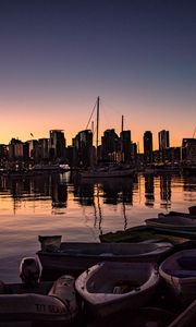 Preview wallpaper boats, river, buildings, dawn, city