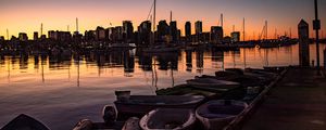 Preview wallpaper boats, river, buildings, dawn, city