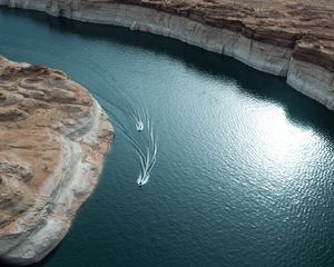 Preview wallpaper boats, river, shore, grand canyon