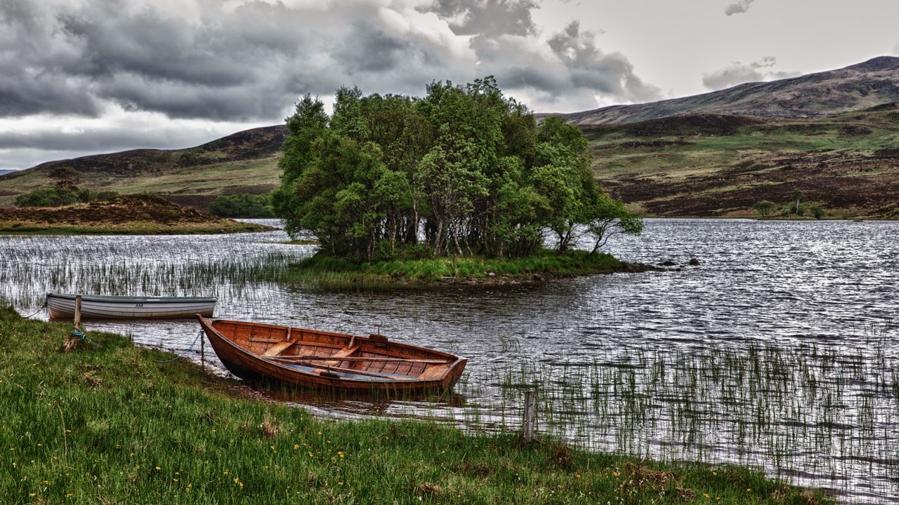 Wallpaper boats, river, trees, grass, clouds