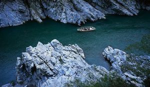 Preview wallpaper boats, rocks, river