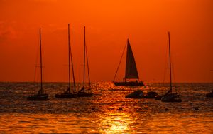Preview wallpaper boats, sails, sea, horizon, sunset
