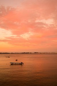 Preview wallpaper boats, sea, horizon, sunset