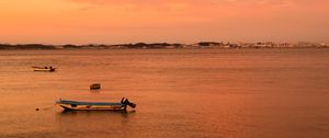 Preview wallpaper boats, sea, horizon, sunset