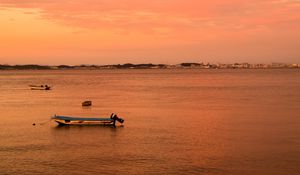 Preview wallpaper boats, sea, horizon, sunset