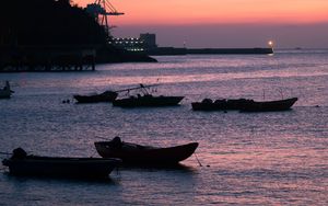 Preview wallpaper boats, sea, pier, twilight