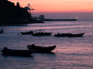 Preview wallpaper boats, sea, pier, twilight