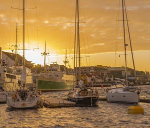 Preview wallpaper boats, ships, pier, bay