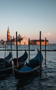 Preview wallpaper boats, water, buildings, twilight, venice