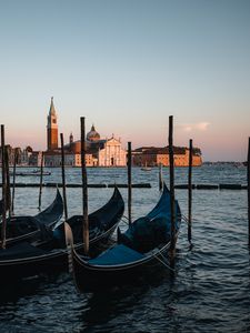 Preview wallpaper boats, water, buildings, twilight, venice