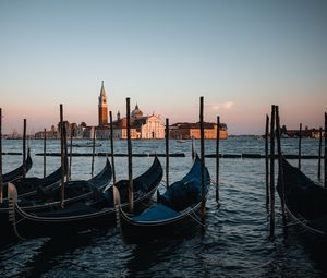 Preview wallpaper boats, water, buildings, twilight, venice