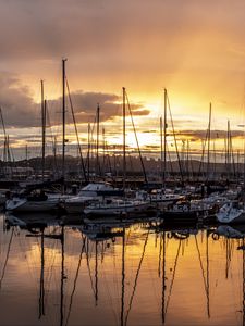 Preview wallpaper boats, yachts, sunset, bay, dark