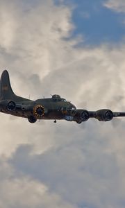 Preview wallpaper boeing b-17, flying fortress, bomber, sky, clouds