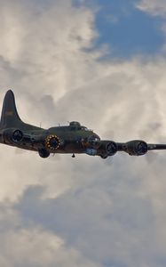 Preview wallpaper boeing b-17, flying fortress, bomber, sky, clouds