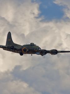 Preview wallpaper boeing b-17, flying fortress, bomber, sky, clouds