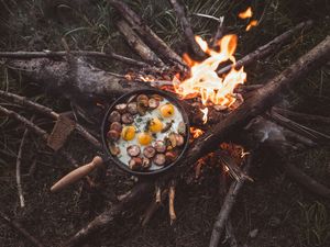 Preview wallpaper bonfire, camping, fried eggs, fire