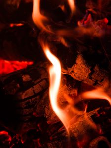 Preview wallpaper bonfire, embers, glow, fire, flame, dark