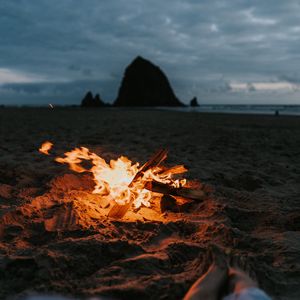 Preview wallpaper bonfire, fire, beach, sand, dusk