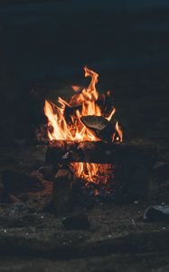 Preview wallpaper bonfire, fire, camping, firewood, night