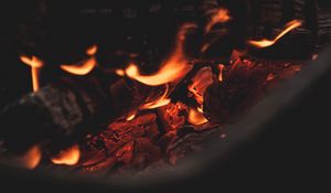 Preview wallpaper bonfire, fire, coals