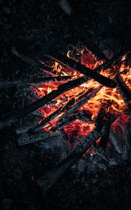 Preview wallpaper bonfire, fire, coals, firewood