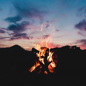 Preview wallpaper bonfire, fire, dark, dusk, nature