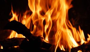 Preview wallpaper bonfire, fire, dark, flame