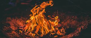 Preview wallpaper bonfire, fire, firewood, flame