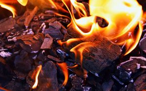 Preview wallpaper bonfire, fire, firewood, coal