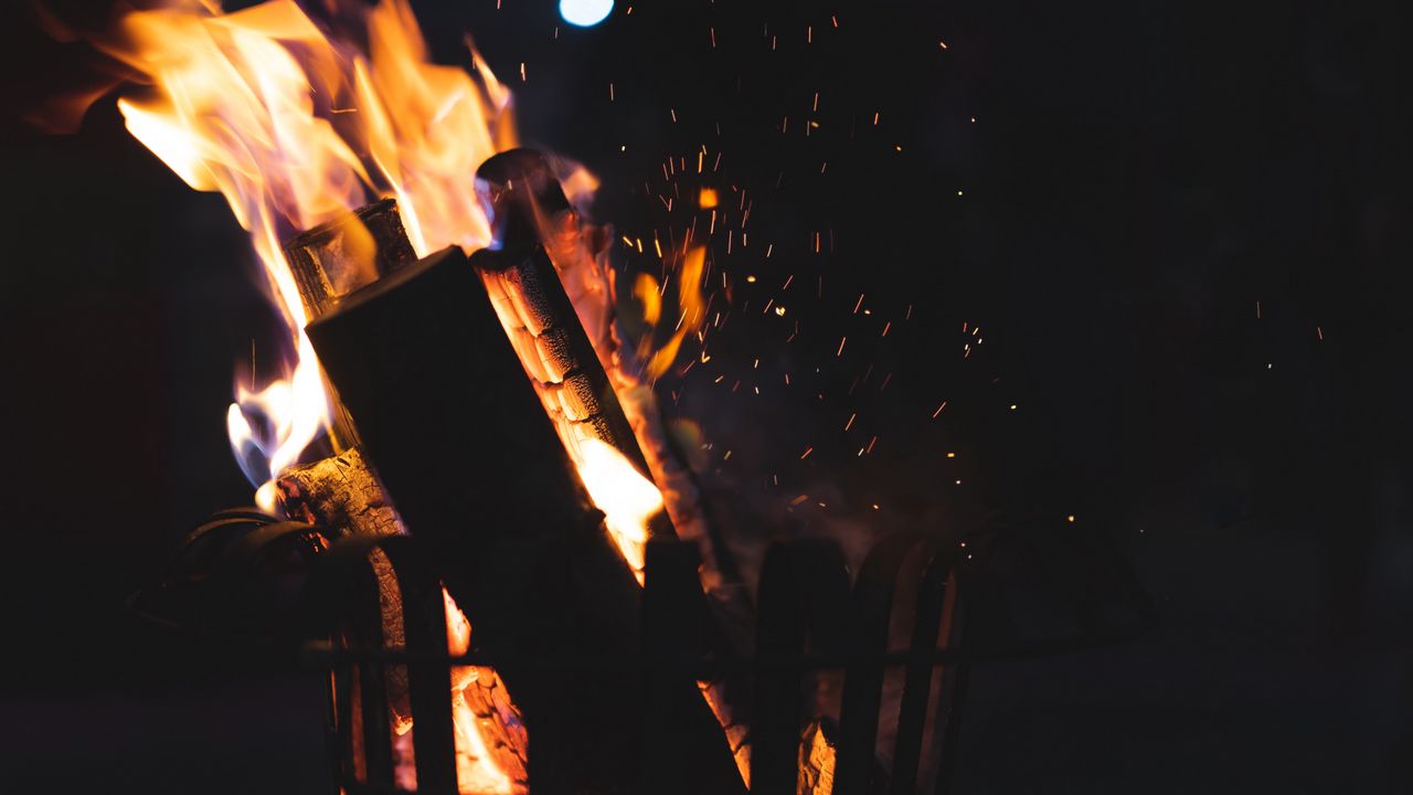 Wallpaper bonfire, fire, firewood, sparks, coal