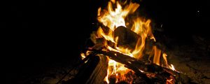 Preview wallpaper bonfire, fire, flame, firewood