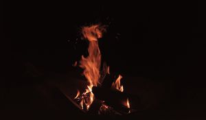 Preview wallpaper bonfire, fire, flame, sparks, dark, burning