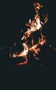 Preview wallpaper bonfire, fire, flame, firewood, dark, camping, burning