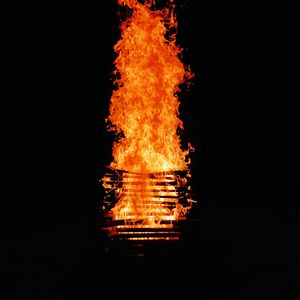 Preview wallpaper bonfire, fire, flame, burning, dark