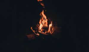 Preview wallpaper bonfire, fire, flame, firewood, night, darkness, dark