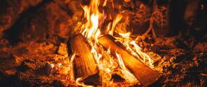 Preview wallpaper bonfire, fire, flame, burn, firewood, embers