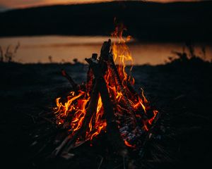 Preview wallpaper bonfire, fire, flame, dark, dusk