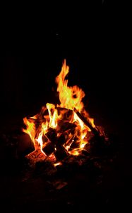 Preview wallpaper bonfire, fire, flame, black