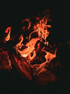 Preview wallpaper bonfire, fire, flame, dark, night