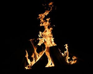 Preview wallpaper bonfire, fire, flame, black, dark
