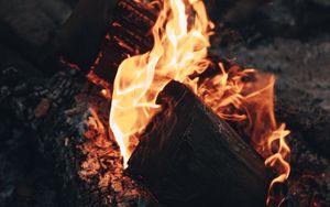 Preview wallpaper bonfire, fire, flame, wood, coals, heat