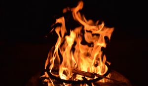 Preview wallpaper bonfire, fire, flame, night