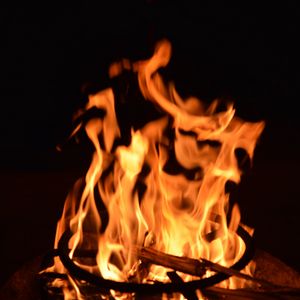Preview wallpaper bonfire, fire, flame, night