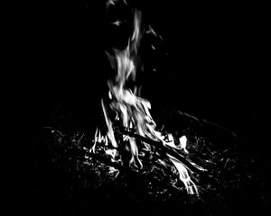 Preview wallpaper bonfire, fire, flame, black and white, black