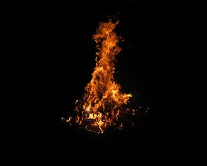 Preview wallpaper bonfire, fire, night, flame, dark
