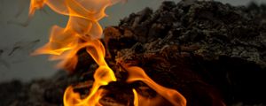 Preview wallpaper bonfire, fire, smoke, close-up