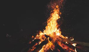 Preview wallpaper bonfire, fire, sparks, night, dark