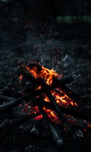 Preview wallpaper bonfire, fire, sparks, smoke, firewood