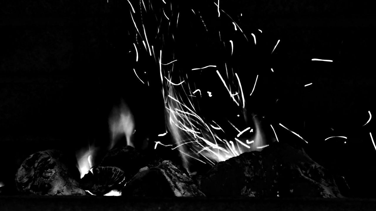 Wallpaper bonfire, fire, sparks, light, black and white, black